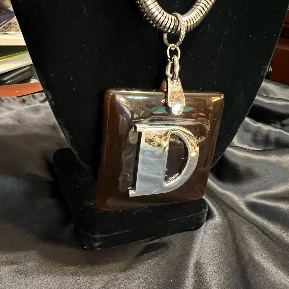 Monogram Initial Necklace - Picture 3 of 7